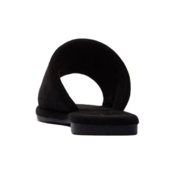 !! NEW !! Super Soft Slide Sandals in Black - Picture 3 of 9